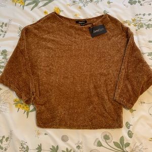 NWT Soft Mustard Sweater ✨